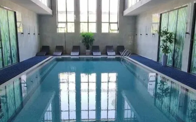 Ziyorat Luxury Hotel