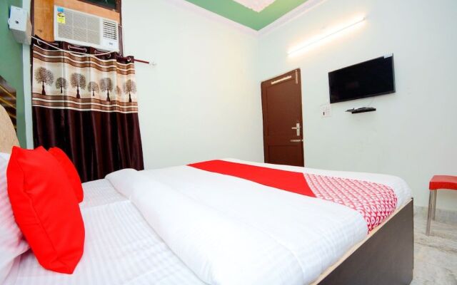 Oyo 38123 Jb Inn