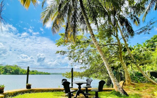 Thotupola Lakehouse