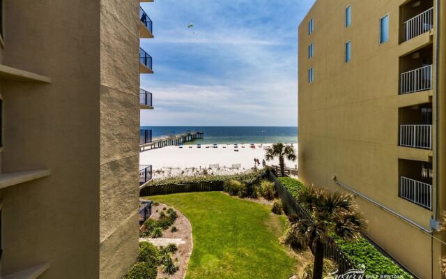 Four Seasons by Luxury Gulf Rentals