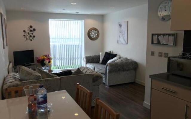 Executive 2 bedroom heart of BBC Media City