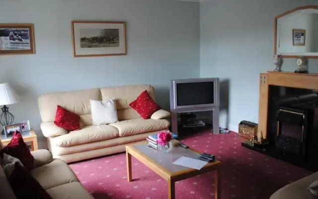 Oldcourt House Bed and Breakfast