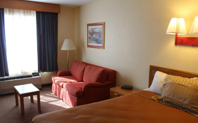 Travelodge by Wyndham Perry National Fairgrounds Area I-75