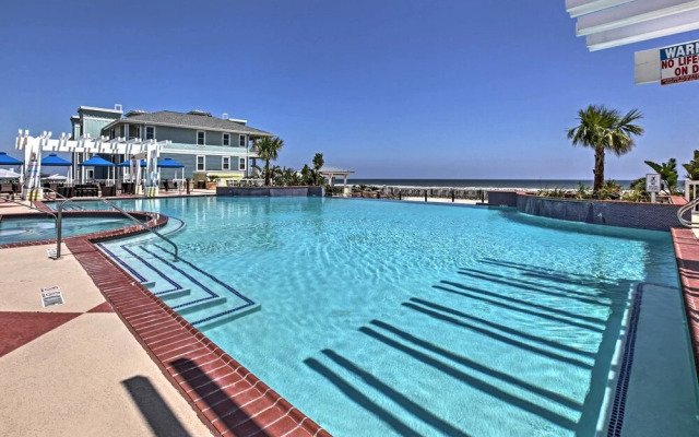 Pointe West Family Retreat: Balcony & Ocean Views!