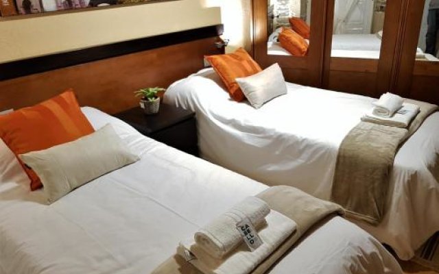 Hotel Aqua Rooms Sarria