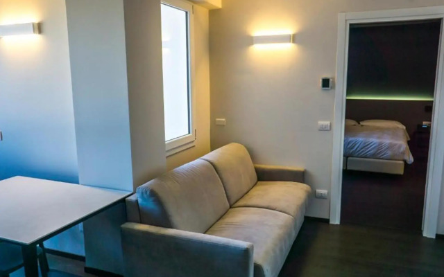 Venice Terminal Apartments & Suites