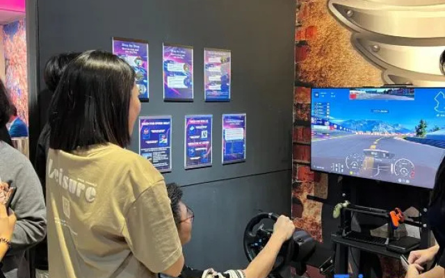 KL Town Homestay 16 Pax - Karaoke, VR & Racing Games – People – Kuala Lumpur
