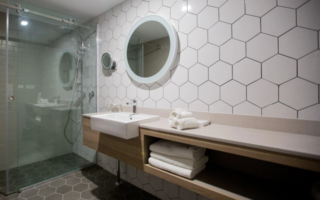 Crowne Plaza Alice Springs Lasseters by IHG