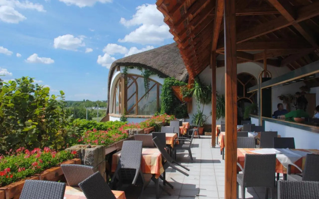Tekergő Motel és Étterem