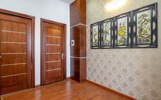 T P Luxury House