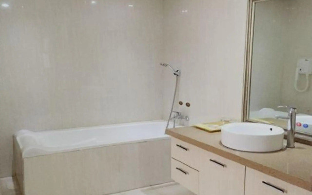 Jinzhu Business Hotel