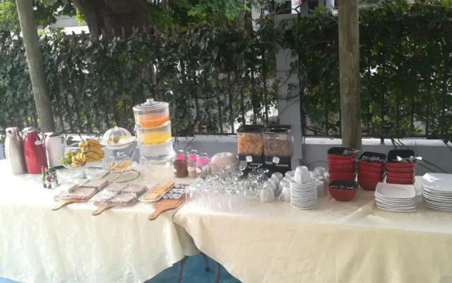 Orquidea GuestHouse Spa & Restaurant