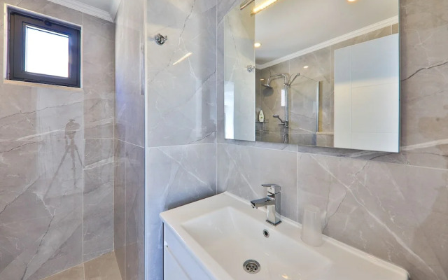 Villa Kajaim Sleeps 8 With Pool