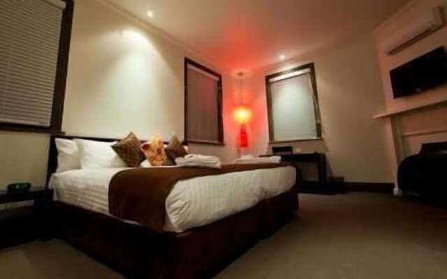 The Burwood Inn