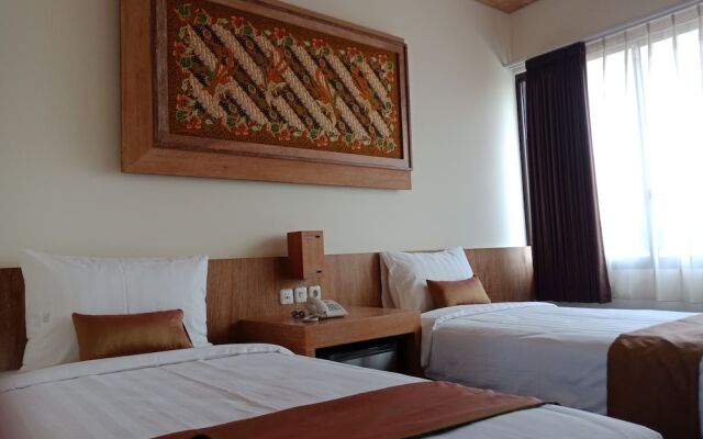 Hotel Parangraja