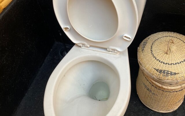 Hotel O Bale Kertiasih Near SMPN Satap 4 GANGGA