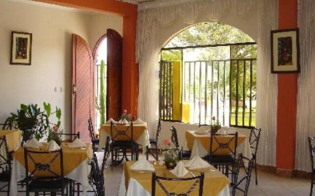 Hotel Sierra Dorada