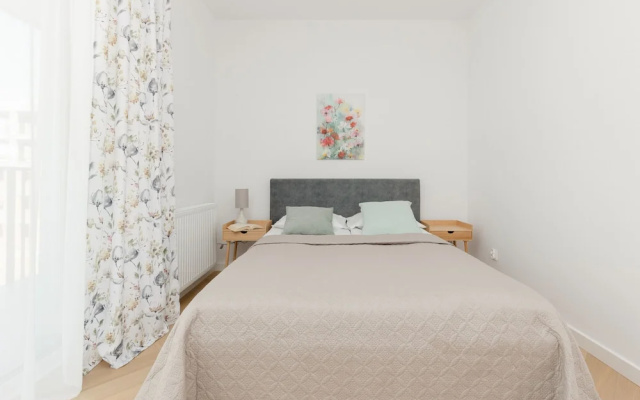 Łopuszańska Apartment Warsaw by Renters