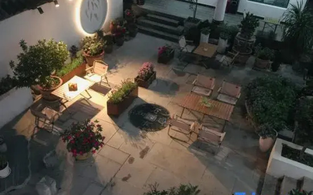 Nanshe Xiyi Garden courtyard view Holiday Hotel
