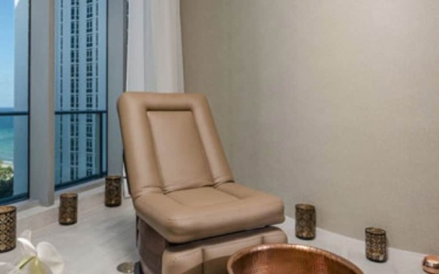 Hyde Resort and Residences, OceanMiami Collection