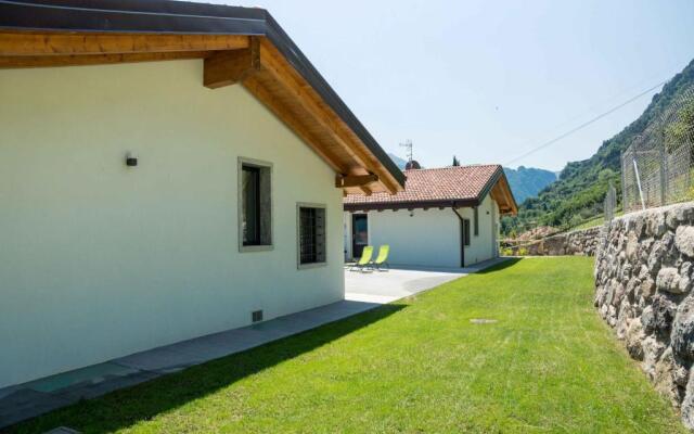 Rocca d'Anfo B&B-Apartments Lake View