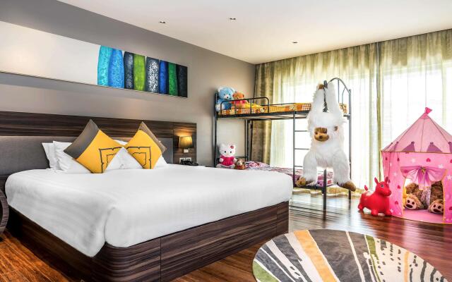 Novotel Phuket Karon Beach Resort And Spa - SHA Extra Plus