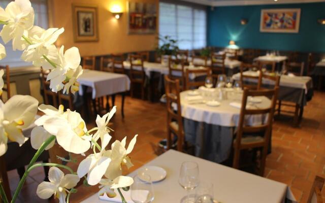 Hôtel Restaurant Ô Pervenches