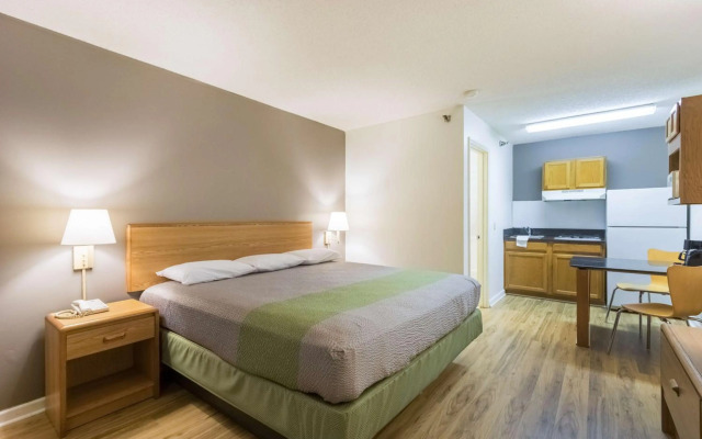 Studio 6 Statesboro, GA