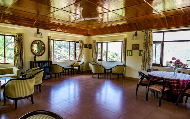 Udechee Huts Hotel
