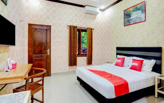 OYO 90088 Hotel Mandiri Juanda
