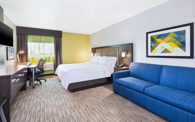 Holiday Inn Express Winnipeg Airport - Polo Park by IHG