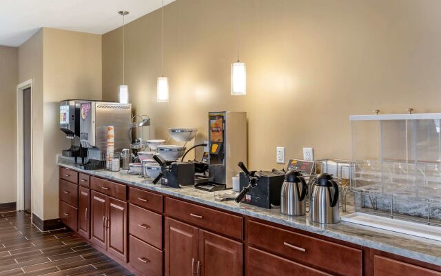 Comfort Suites near Camp Lejeune