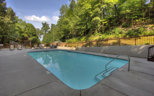 Country Roads By HoneyBear Cabins