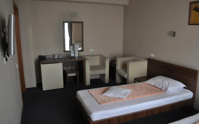 Euro House Hotel