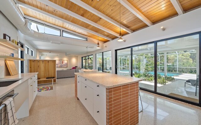 The Windward House 3 Bedroom Home by RedAwning