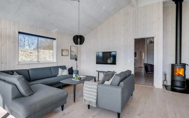 5 Star Holiday Home in Albaek