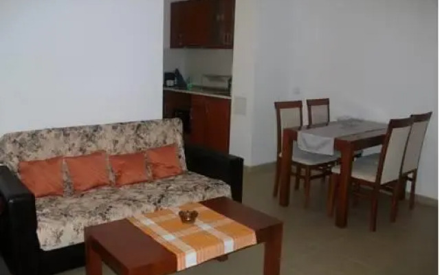 Ashton Hall Apartment