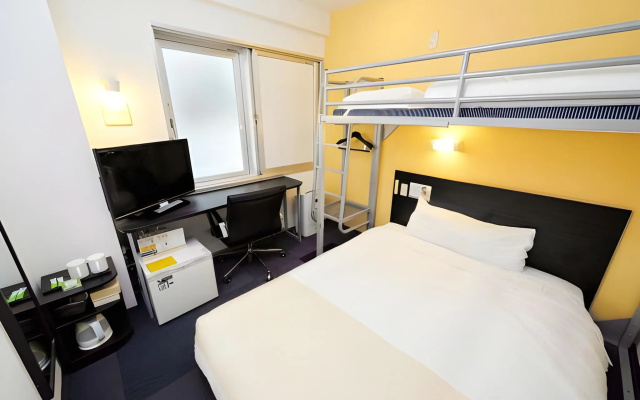 Super Hotel JR Shin-Osaka Higashiguchi – Guest Rooms – Osaka