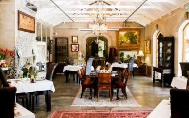 Art Lovers Guesthouse