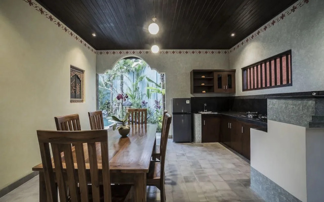 Villa Tanah Carik