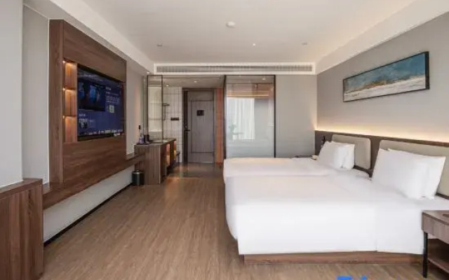 Qingmu Platinum Hotel (Anderle Building, Dongfeng Road, Chaohu)
