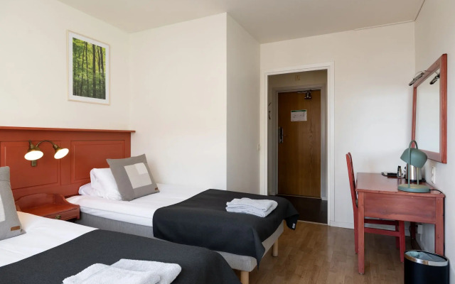 Hotel Bishops Arms Mora