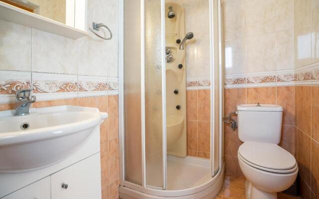 Rafaela's House 2