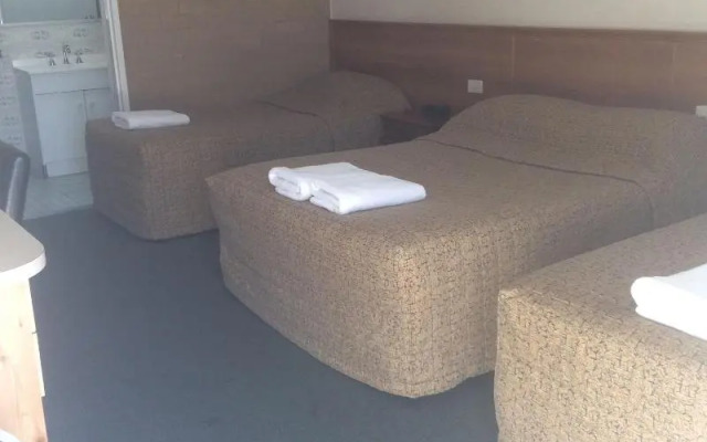 Alexander Motor Inn Moree