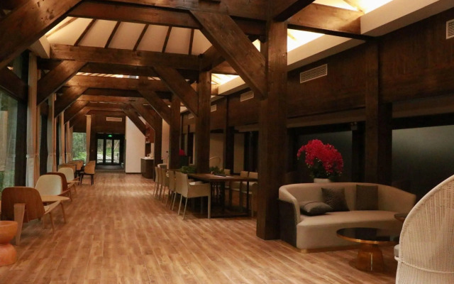 Giraffe Manor Hotel