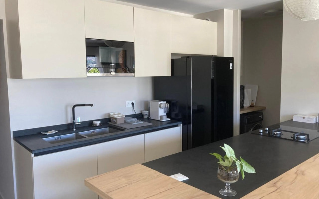 Standing Residence Tevai