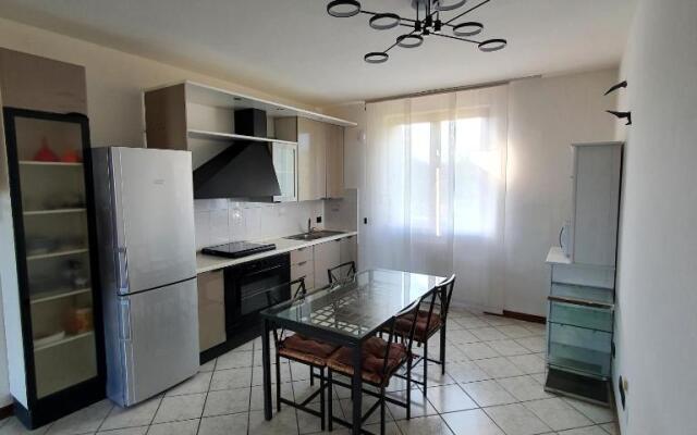 Appartamento Stropea con giardino privato e piscina