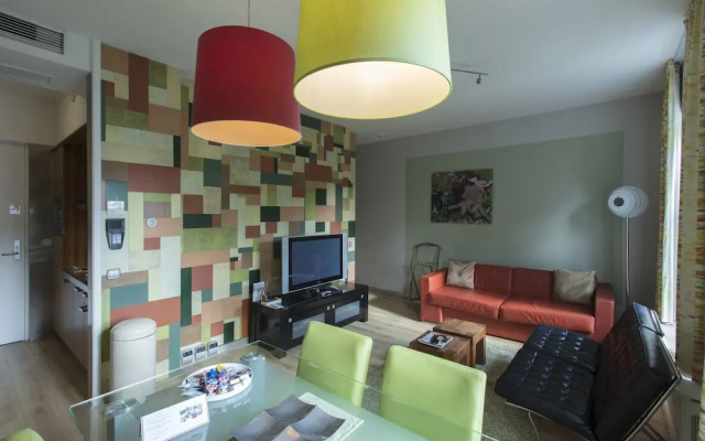 Dutch Masters Apartments