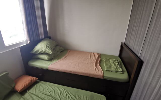 OYO 433 PBYY at Green Residences Condotel