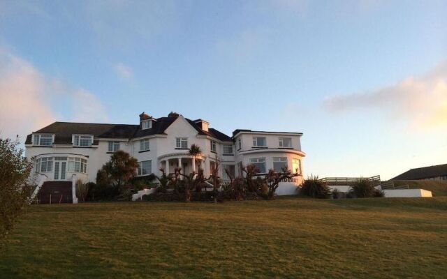 The Whipsiderry Hotel